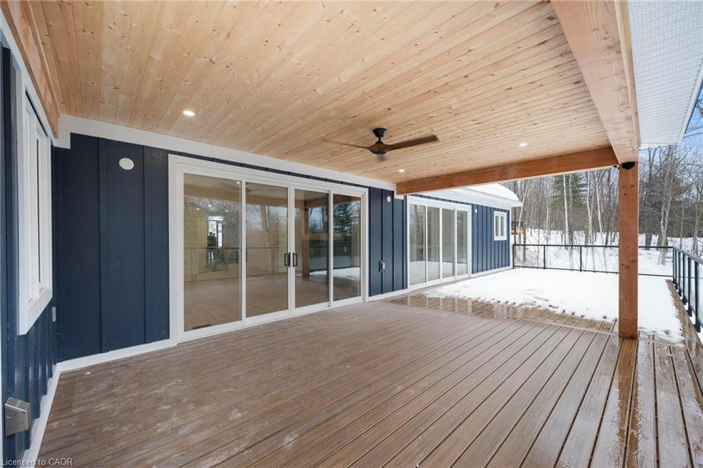 33 Glen Eagle Court, Huntsville, ON - Outdoor With Deck Patio Veranda With Exterior