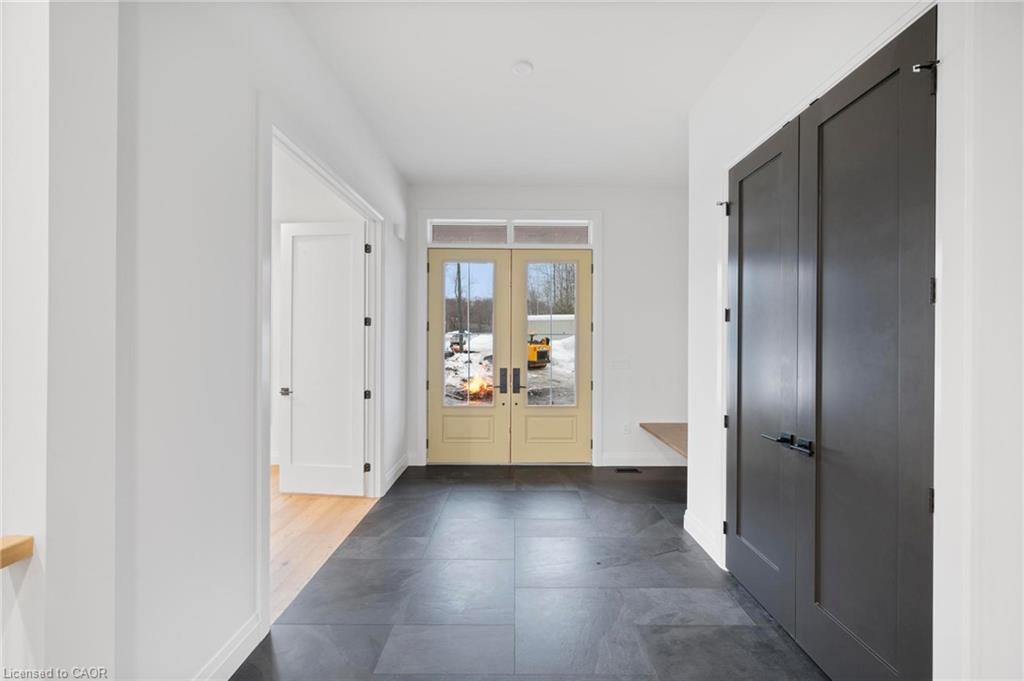 33 Glen Eagle Court, Huntsville, ON - Indoor Photo Showing Other Room