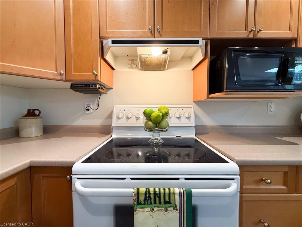 13 Clonmel Lane, Port Dover, ON - Indoor Photo Showing Kitchen