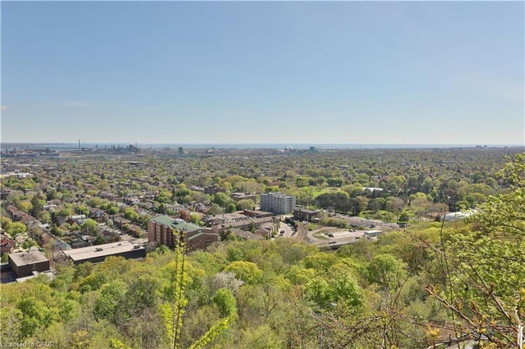 205C-5 East 36Th Street, Hamilton, ON - Outdoor With View