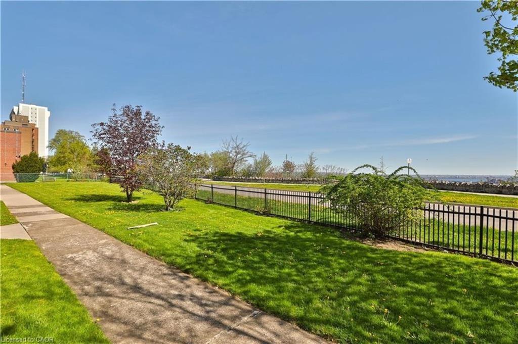 205C-5 East 36Th Street, Hamilton, ON - Outdoor With View