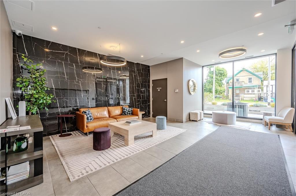 902-100 Garment Street, Kitchener, ON - Indoor Photo Showing Other Room