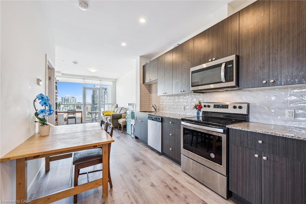 902-100 Garment Street, Kitchener, ON - Indoor Photo Showing Kitchen With Upgraded Kitchen