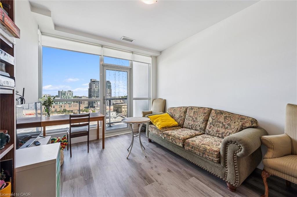 902-100 Garment Street, Kitchener, ON - Indoor Photo Showing Living Room
