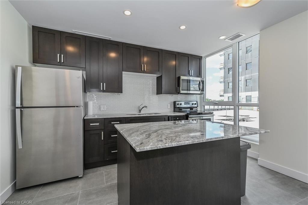 902-100 Garment Street, Kitchener, ON - Indoor Photo Showing Kitchen With Upgraded Kitchen