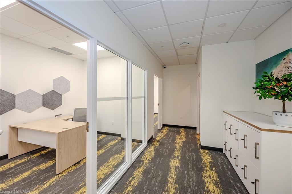 902-100 Garment Street, Kitchener, ON - Indoor Photo Showing Other Room