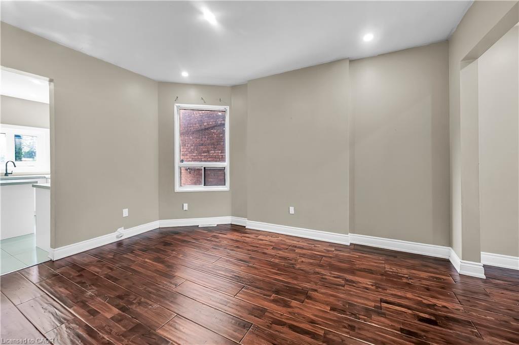 334 Cannon Street E, Hamilton, ON - Indoor Photo Showing Other Room