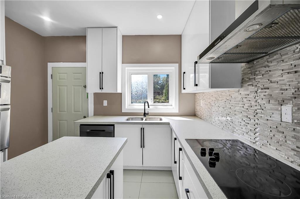 334 Cannon Street E, Hamilton, ON - Indoor Photo Showing Kitchen With Double Sink