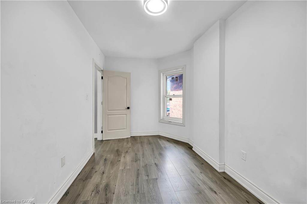 334 Cannon Street E, Hamilton, ON - Indoor Photo Showing Other Room