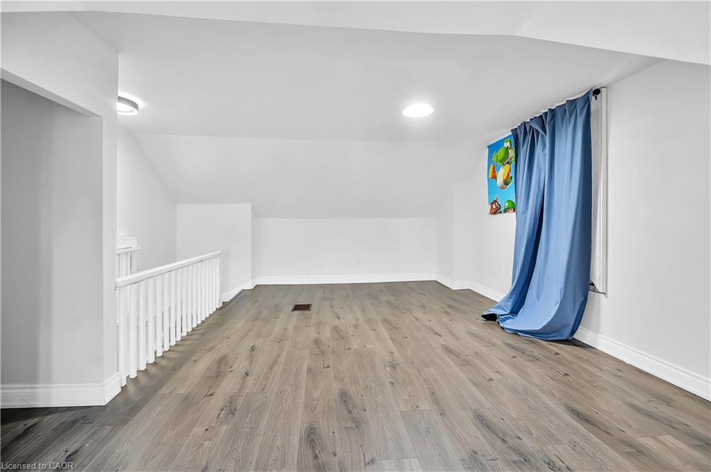 334 Cannon Street E, Hamilton, ON - Indoor