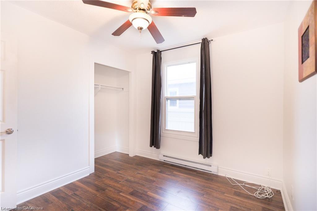 11 Perry Street, St. Catharines, ON - Indoor Photo Showing Other Room