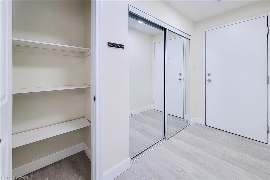 402-135 James Street S, Hamilton, ON - Indoor Photo Showing Other Room