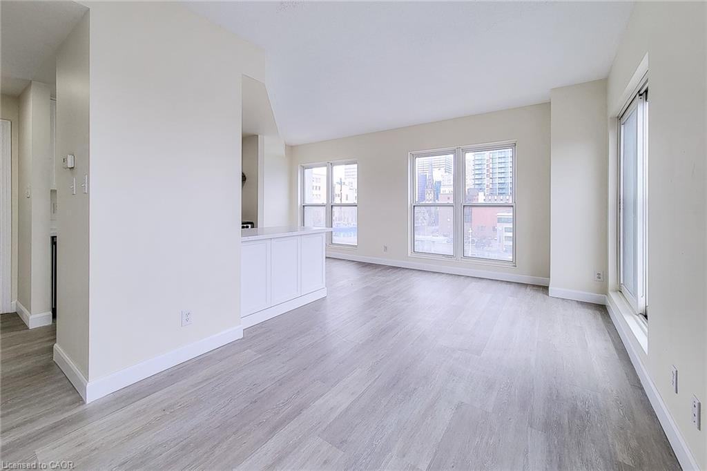 402-135 James Street S, Hamilton, ON - Indoor Photo Showing Other Room