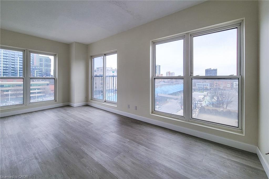 402-135 James Street S, Hamilton, ON - Indoor Photo Showing Other Room