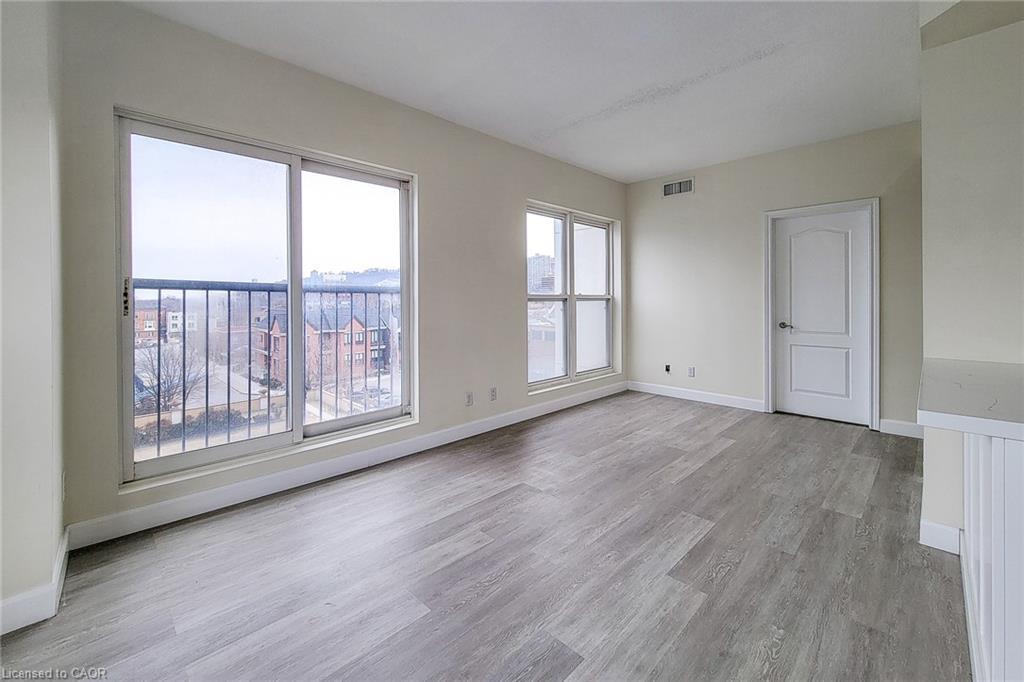 402-135 James Street S, Hamilton, ON - Indoor Photo Showing Other Room