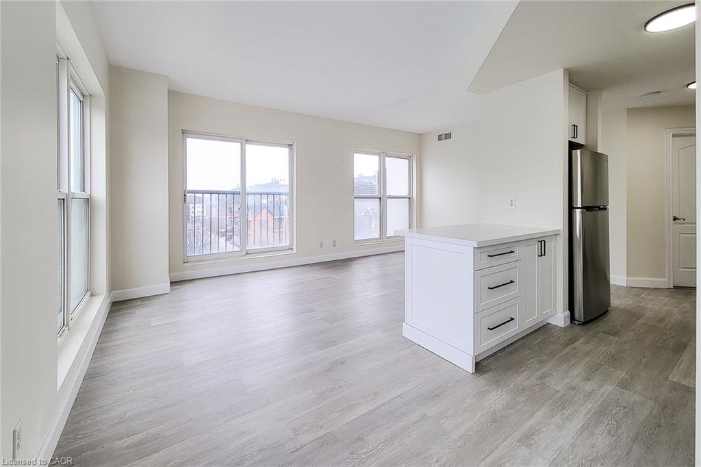 402-135 James Street S, Hamilton, ON - Indoor