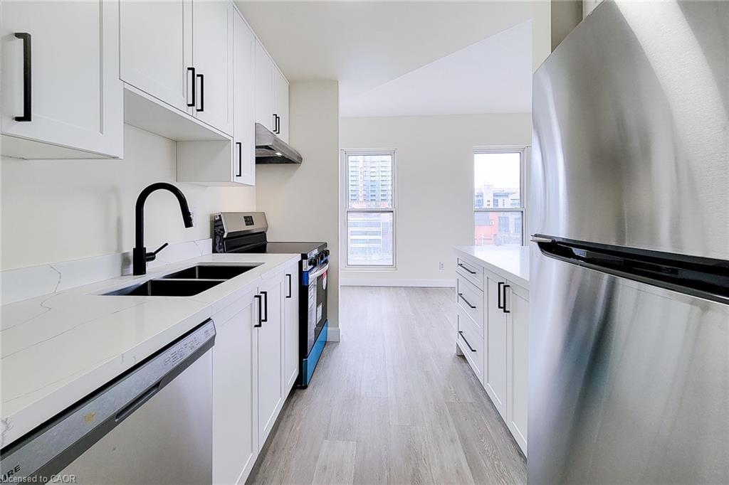 402-135 James Street S, Hamilton, ON - Indoor Photo Showing Kitchen With Double Sink With Upgraded Kitchen