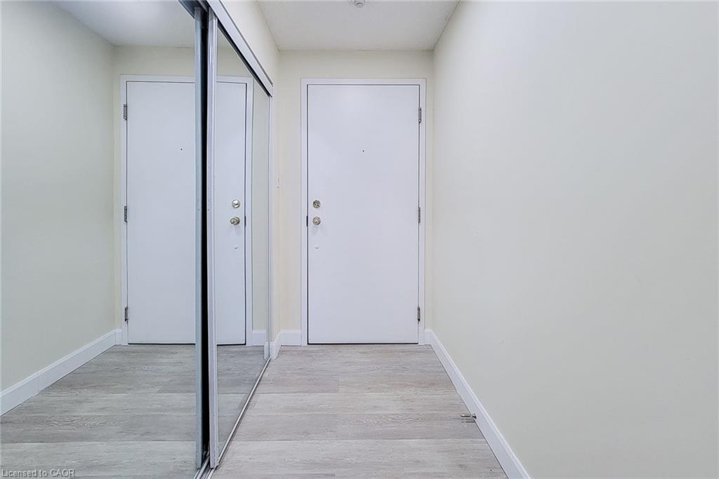 402-135 James Street S, Hamilton, ON - Indoor Photo Showing Other Room
