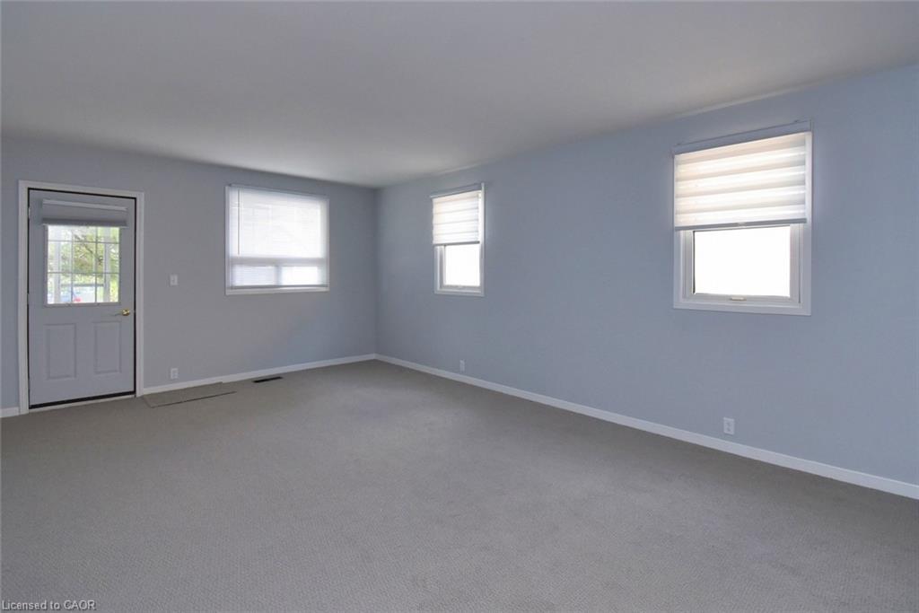 17 Craigroyston Road, Hamilton, ON - Indoor Photo Showing Other Room