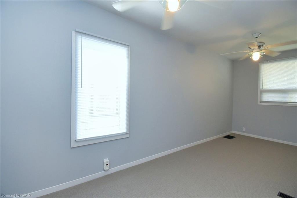 17 Craigroyston Road, Hamilton, ON - Indoor Photo Showing Other Room