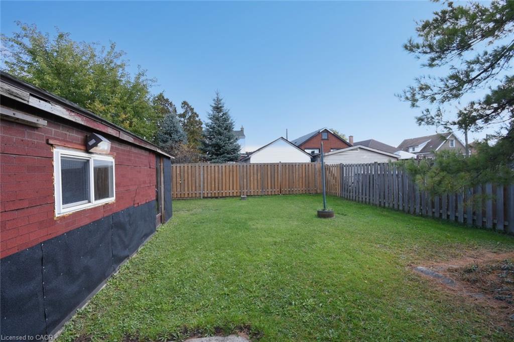 17 Craigroyston Road, Hamilton, ON - Outdoor