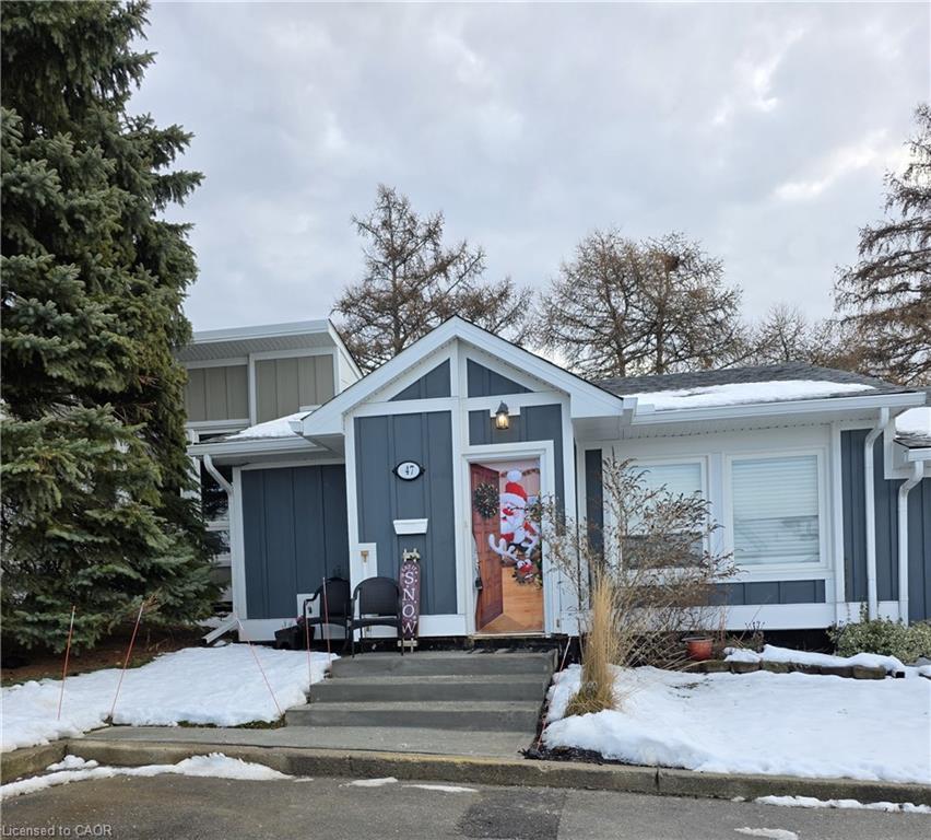 47 Bishop Reding Trail, Hamilton, ON - Outdoor With Facade