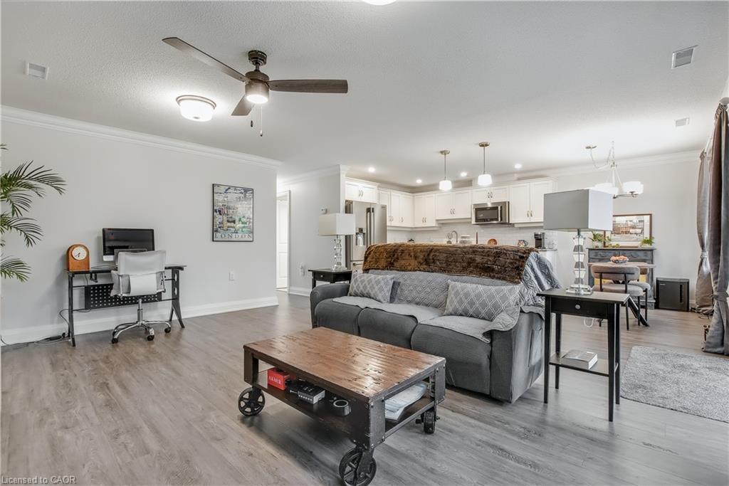 47 Bishop Reding Trail, Hamilton, ON - Indoor Photo Showing Living Room