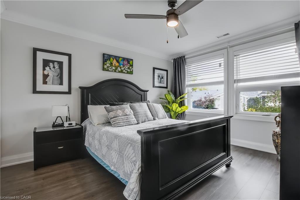 47 Bishop Reding Trail, Hamilton, ON - Indoor Photo Showing Bedroom