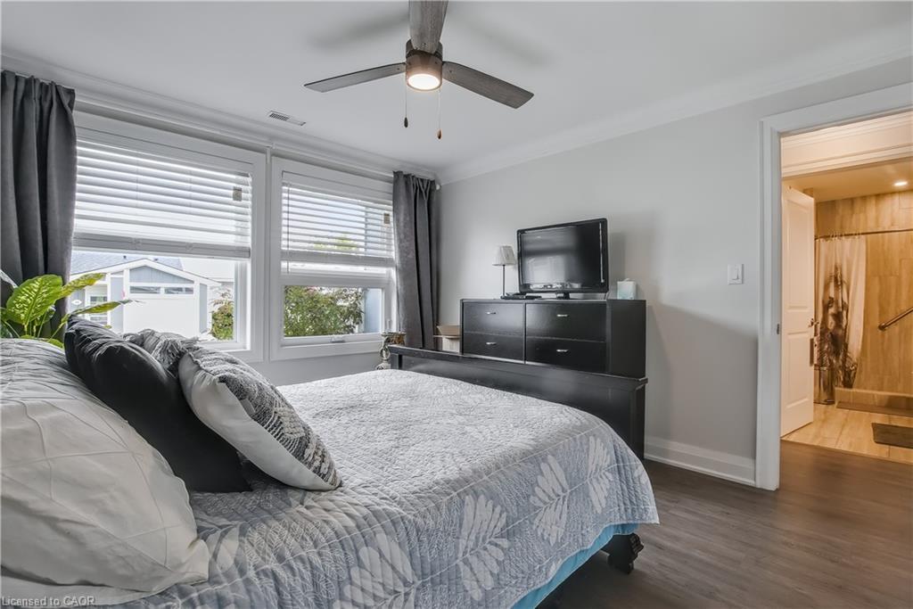 47 Bishop Reding Trail, Hamilton, ON - Indoor Photo Showing Bedroom