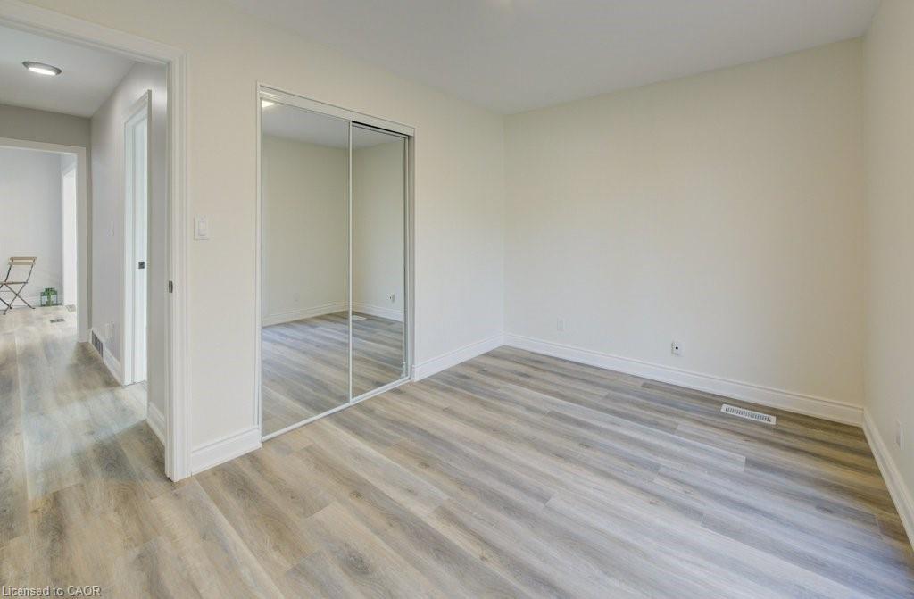 582 Chamberlain Road, Burlington, ON - Indoor Photo Showing Other Room