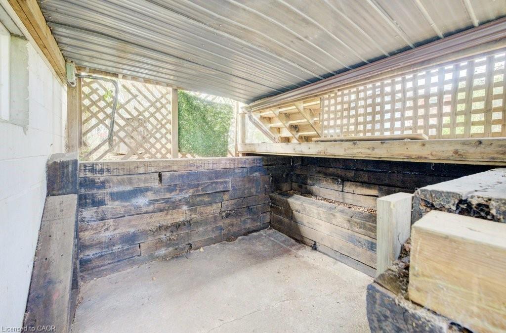 582 Chamberlain Road, Burlington, ON - Outdoor