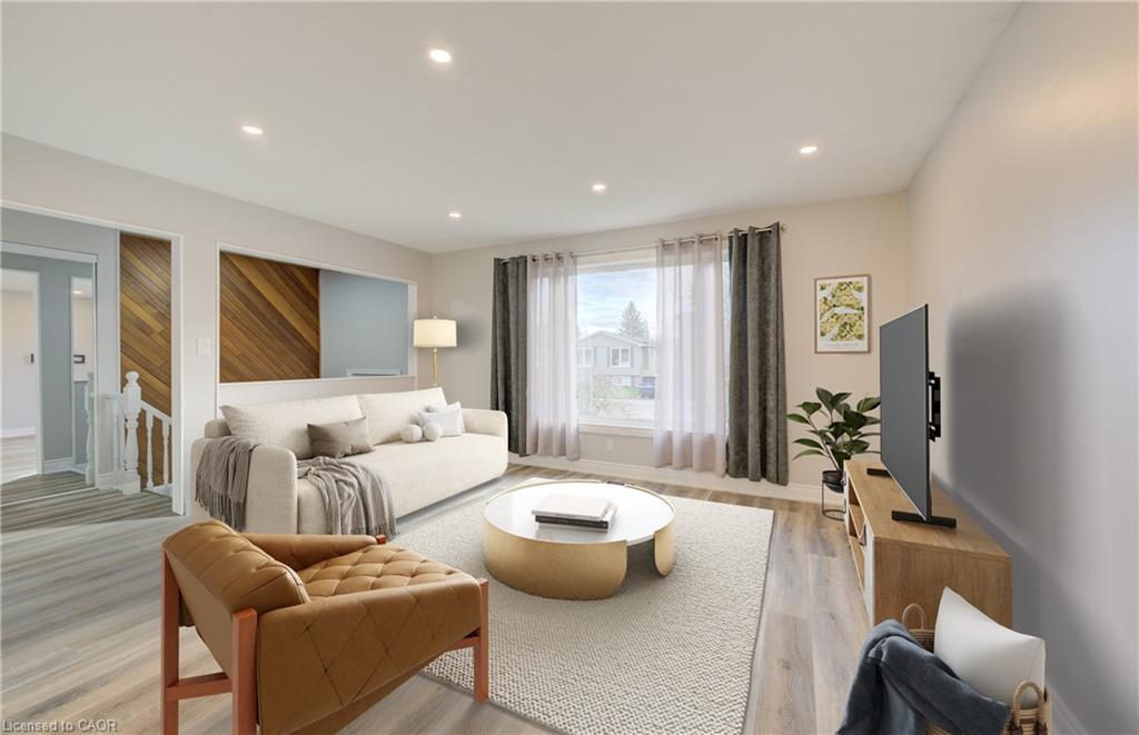 582 Chamberlain Road, Burlington, ON - Indoor