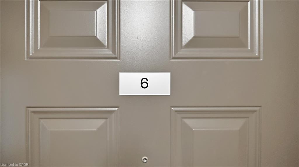 6-950 Highland Road W, Kitchener, ON - Indoor Photo Showing Other Room