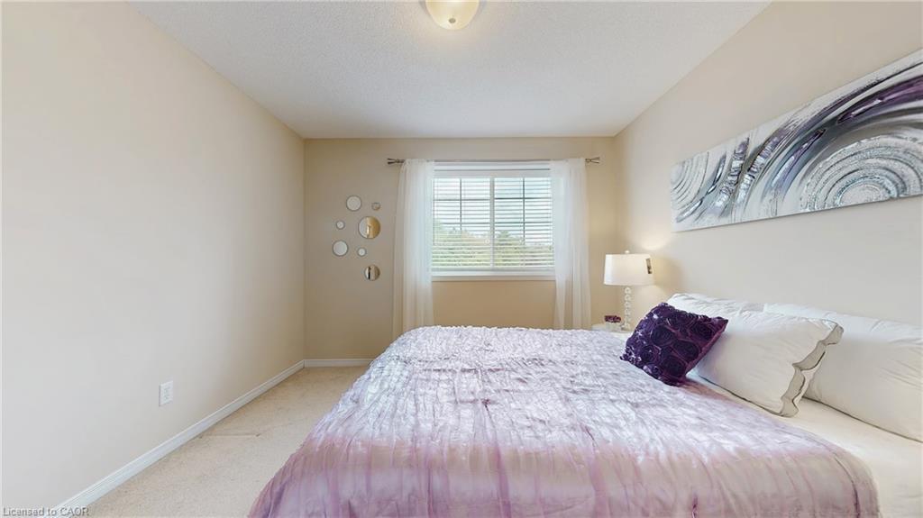 6-950 Highland Road W, Kitchener, ON - Indoor Photo Showing Bedroom
