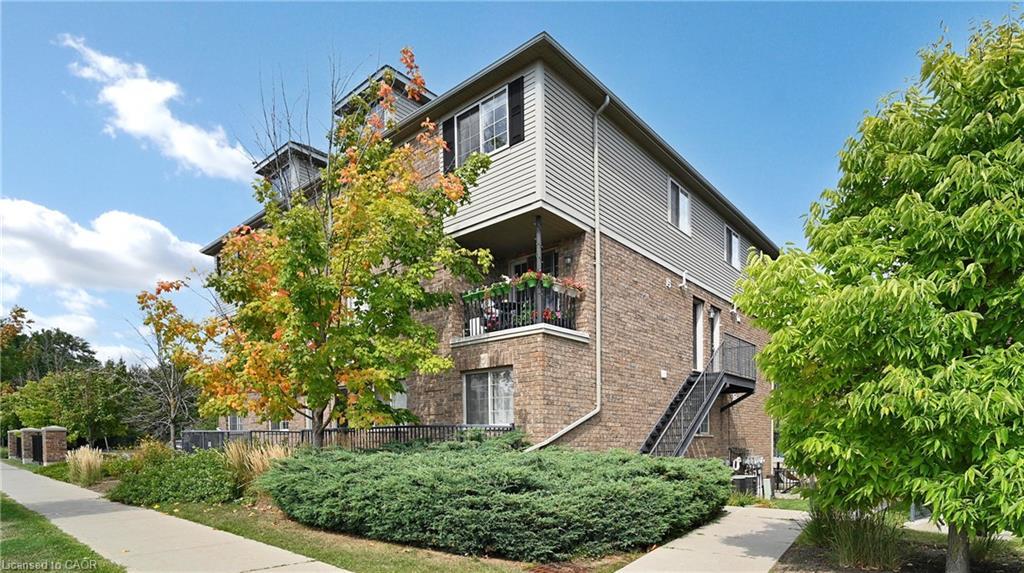 6-950 Highland Road W, Kitchener, ON - Outdoor