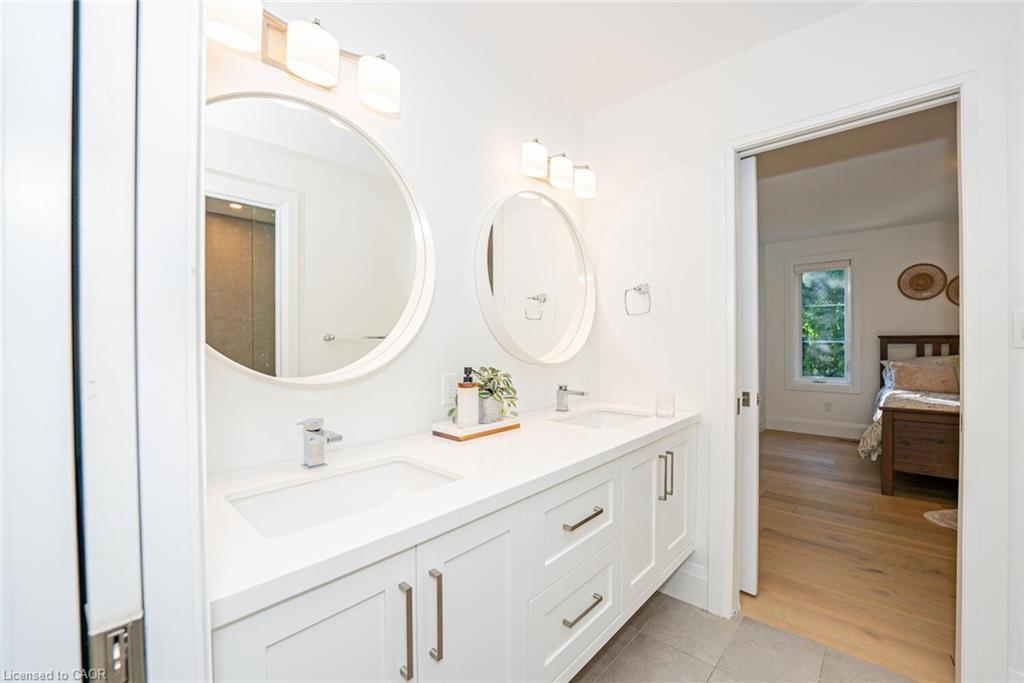 8767 Twiss Road, Milton, ON - Indoor Photo Showing Bathroom