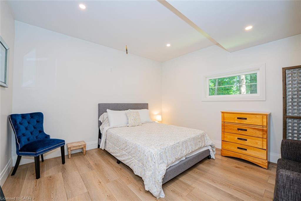 8767 Twiss Road, Milton, ON - Indoor Photo Showing Bedroom