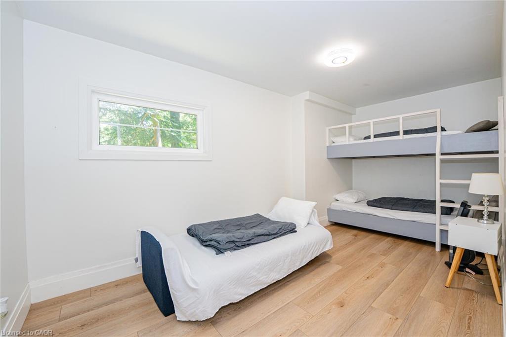 8767 Twiss Road, Milton, ON - Indoor Photo Showing Bedroom
