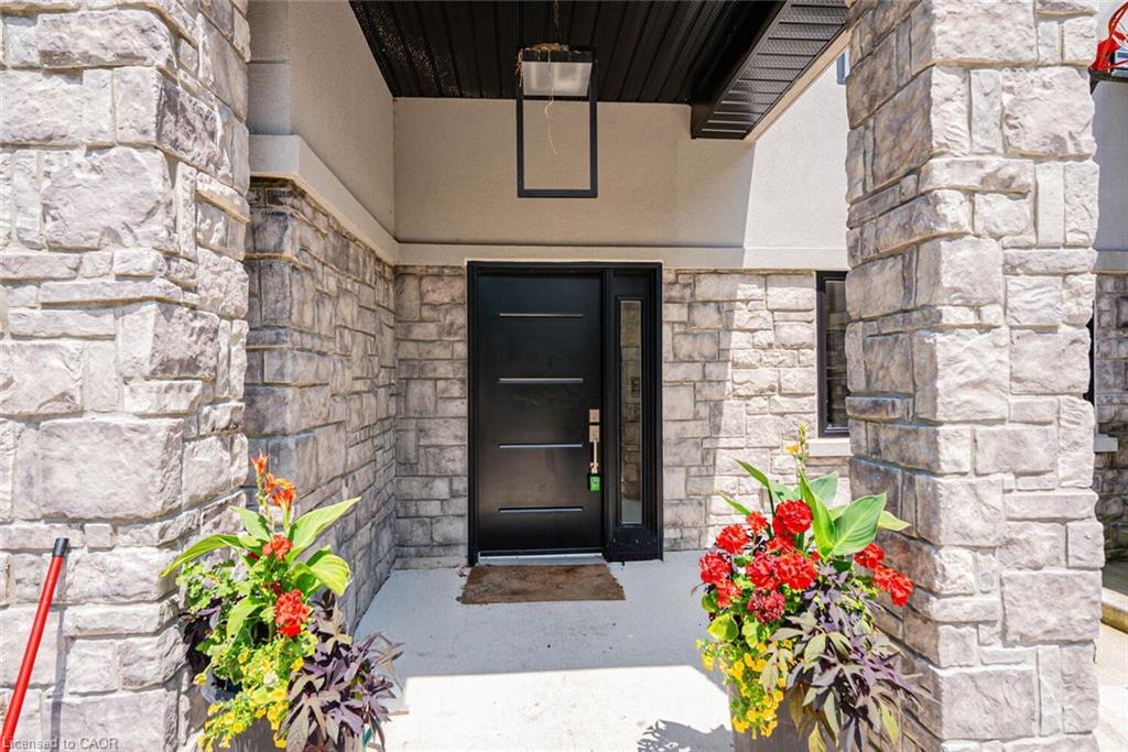 8767 Twiss Road, Milton, ON - Outdoor