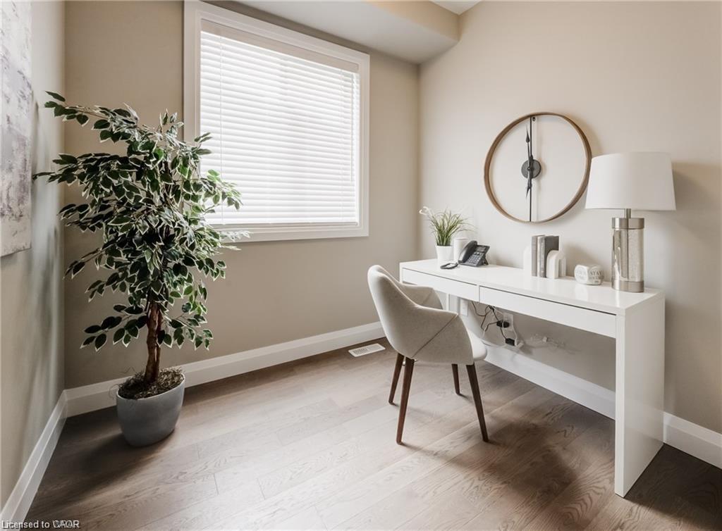 435 Westhaven Street, Waterloo, ON - Indoor