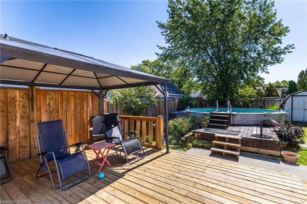 4 Lincoln Avenue, St. Catharines, ON - Outdoor With Deck Patio Veranda With Exterior
