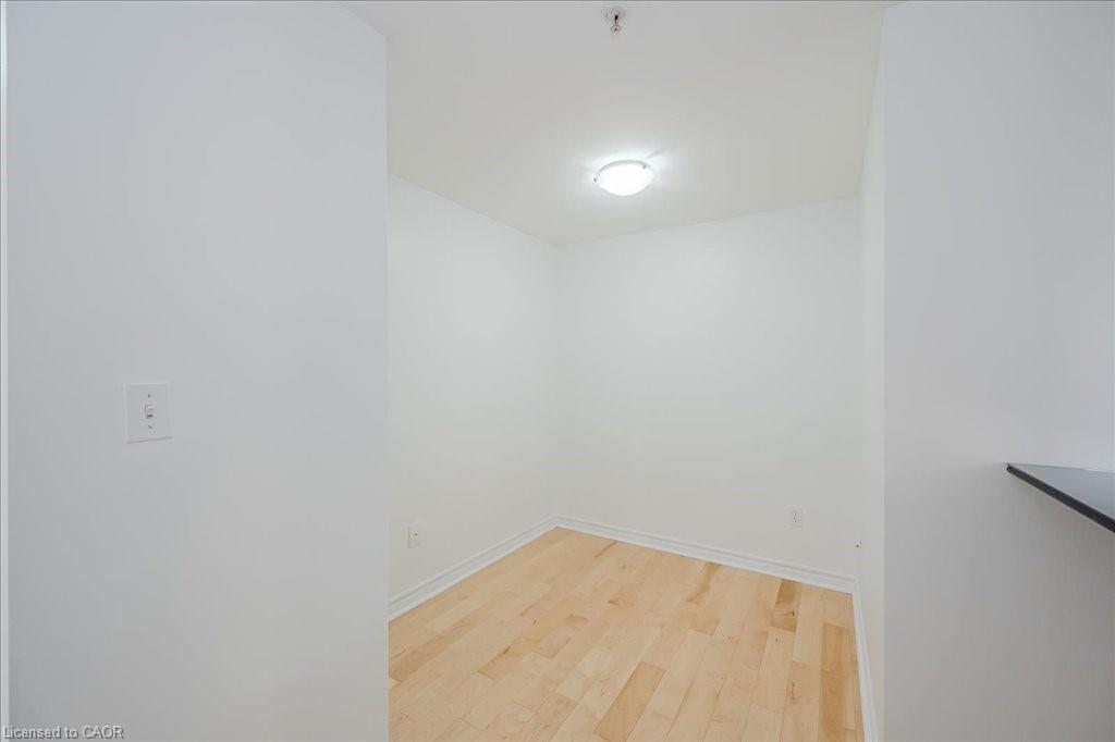 202-41 Goodwin Drive, Guelph, ON - Indoor Photo Showing Other Room