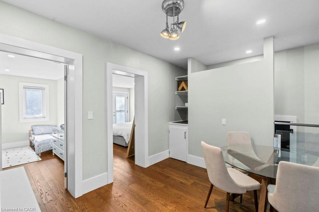 18 Park Row N, Hamilton, ON - Indoor