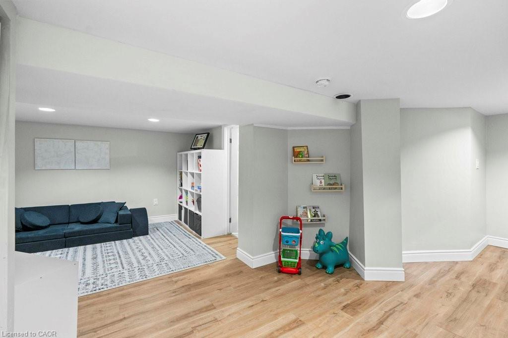 18 Park Row N, Hamilton, ON - Indoor