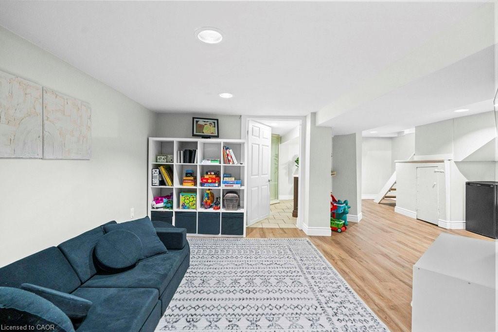 18 Park Row N, Hamilton, ON - Indoor