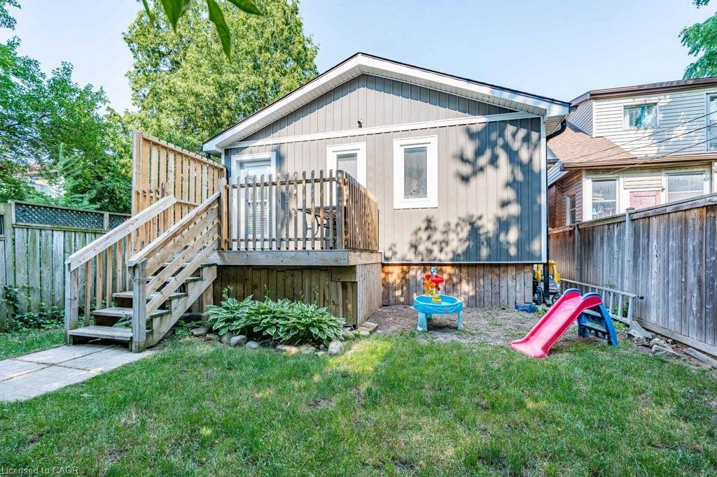 18 Park Row N, Hamilton, ON - Outdoor With Deck Patio Veranda
