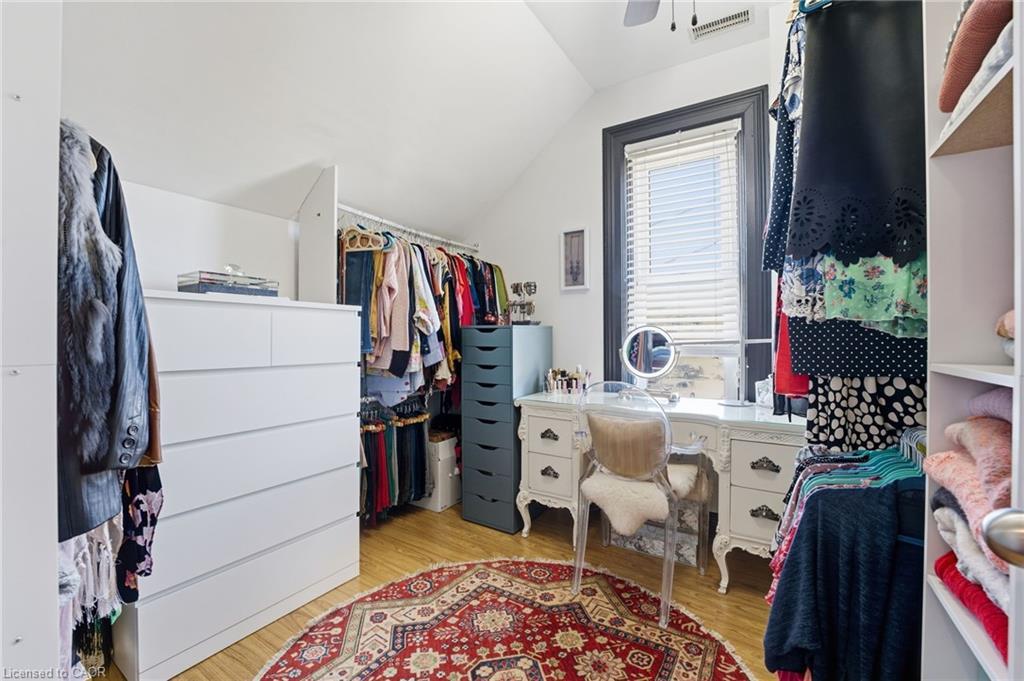 28 Mount Pleasant Street, Brantford, ON - Indoor Photo Showing Other Room