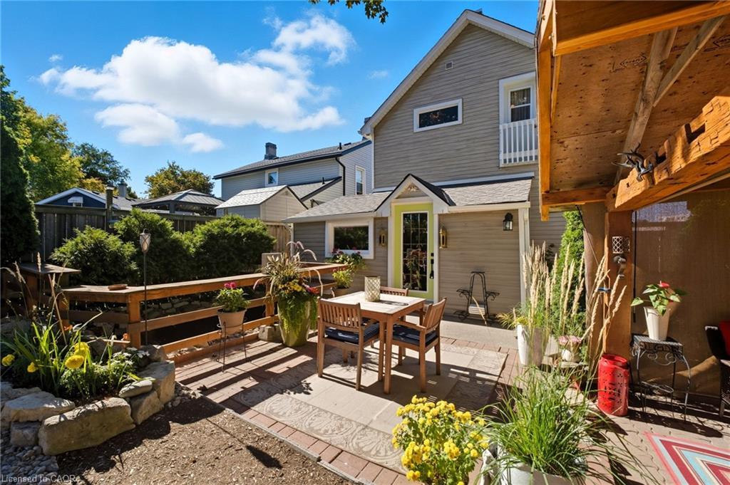 28 Mount Pleasant Street, Brantford, ON - Outdoor With Deck Patio Veranda