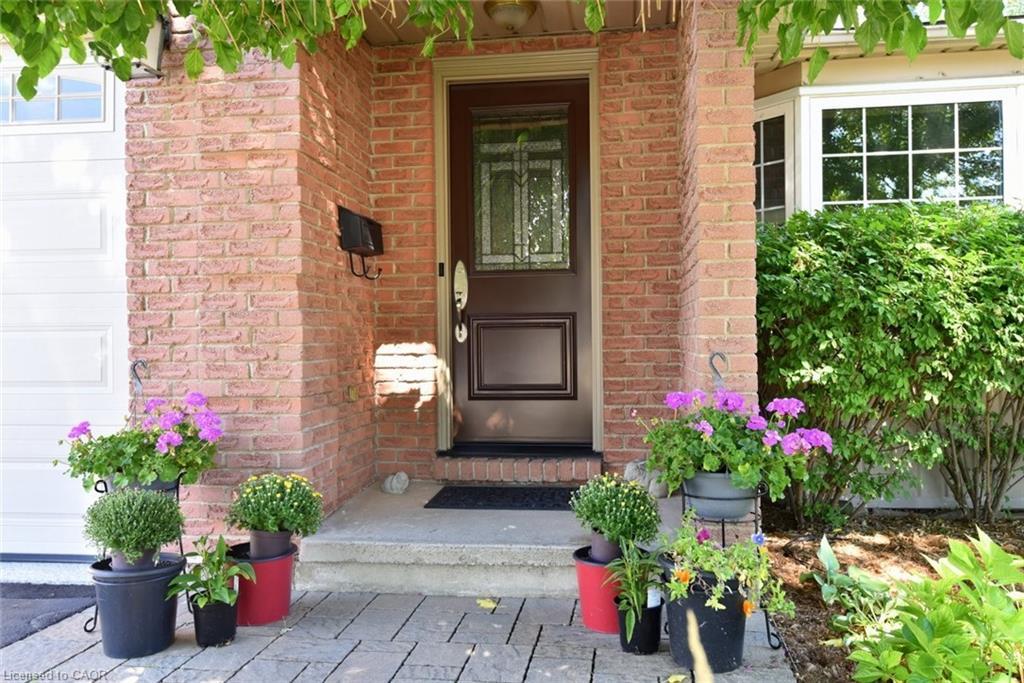 2 Novoco Drive, Hamilton, ON - Outdoor