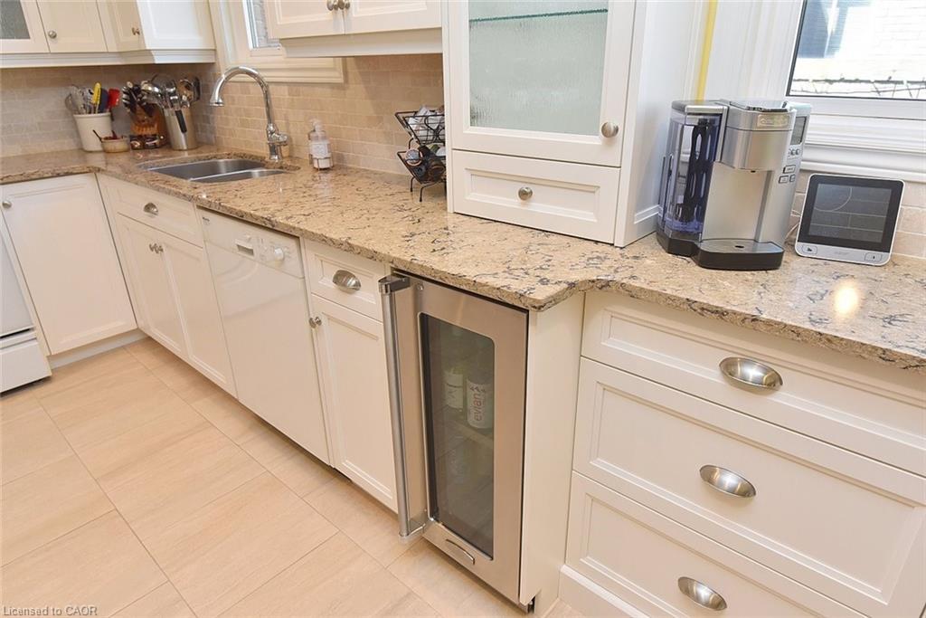 2 Novoco Drive, Hamilton, ON - Indoor Photo Showing Kitchen With Double Sink